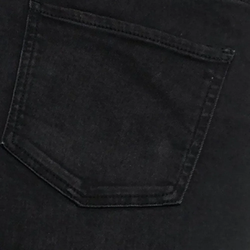 LIKE NEW R JEANS THE SUPER HIGH-RISE CROP BLACK JEANS 18/34x26 ⭐️